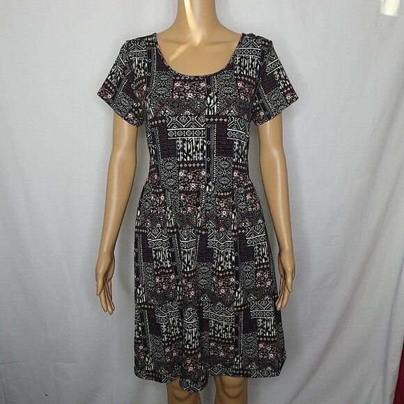 Forever 21 + Plus Size Floral Patchwork Dress Open Back Crisscross Straps 1XL - Picture 1 of 6